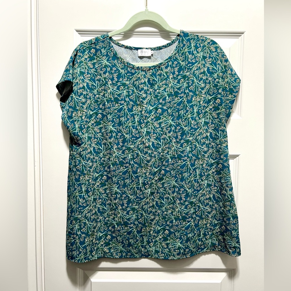 Cap sleeve blouse